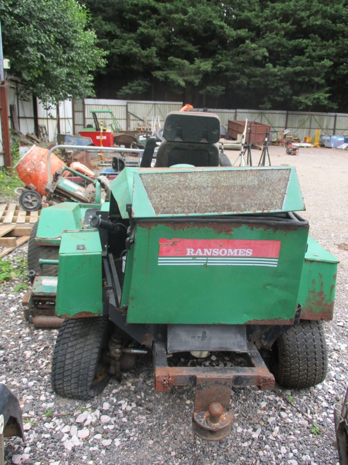 RANSOMES FAIRWAY 300 GANG MOWER - Image 3 of 5