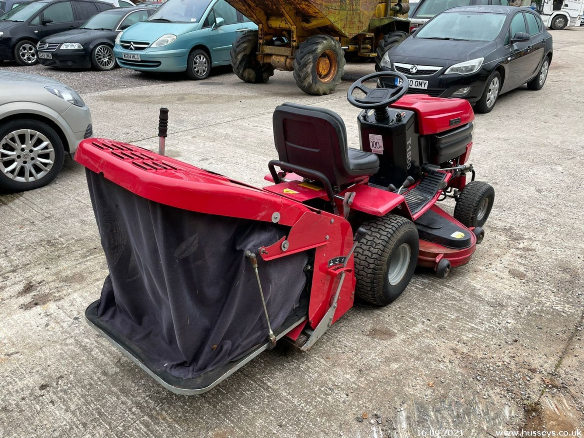 WESTWOOD T1800 RIDE ON MOWER - Image 4 of 5