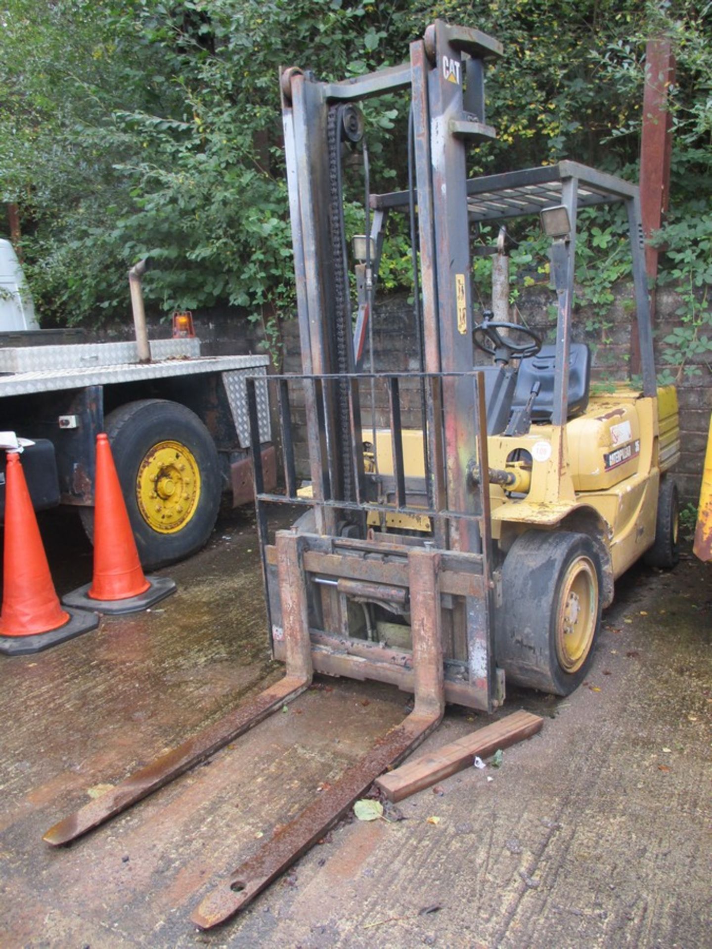 CAT 3.5 TON DIESEL FORKLIFT (DRIVEN IN)