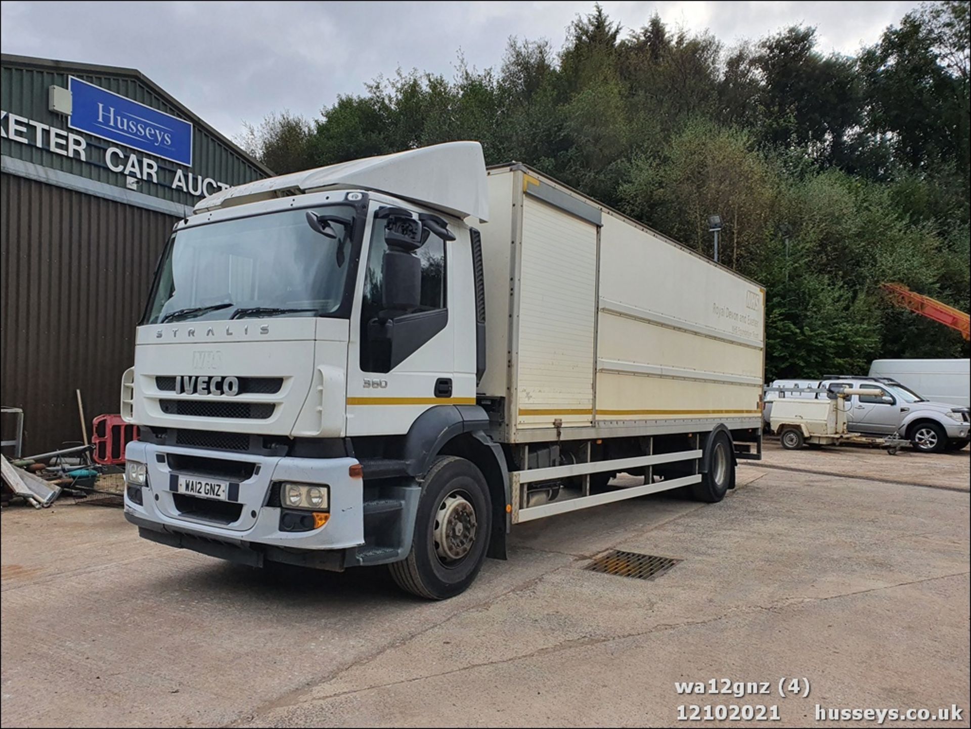 12/12 IVECO STRALIS - 7790cc 2dr (White, 643k) - Image 4 of 17