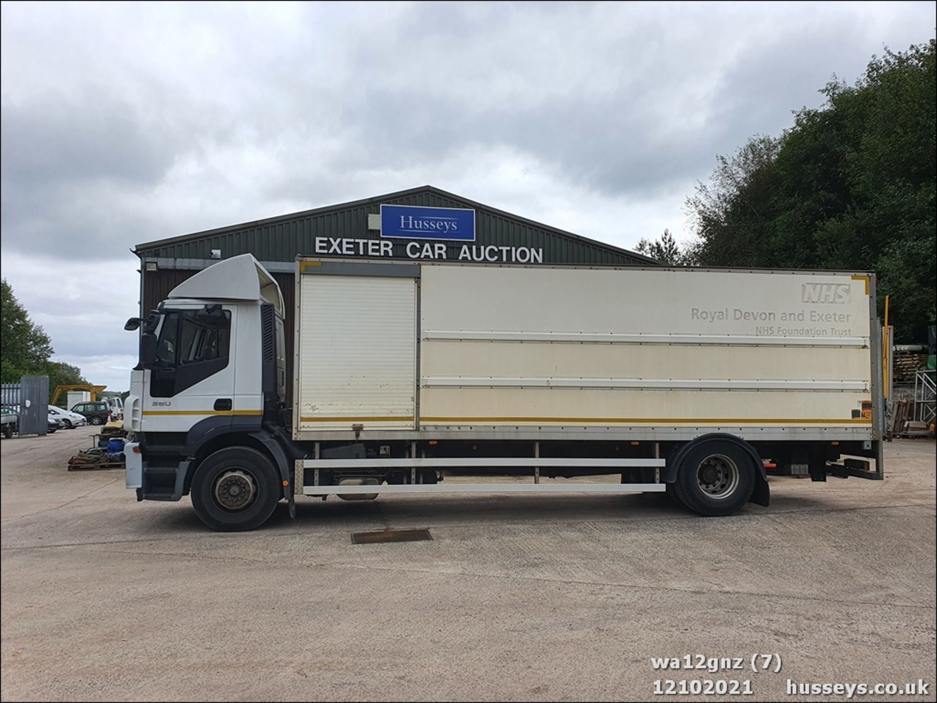 12/12 IVECO STRALIS - 7790cc 2dr (White, 643k) - Image 5 of 17