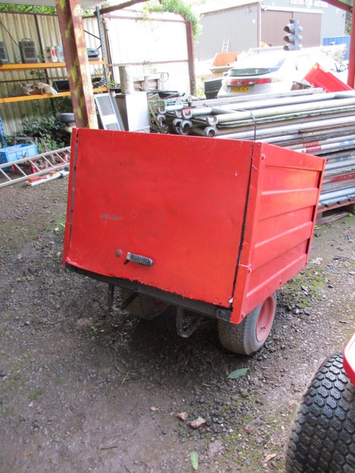 COUNTAX GARDEN TRACTOR C.W TIPPING TRAILER - Image 7 of 8