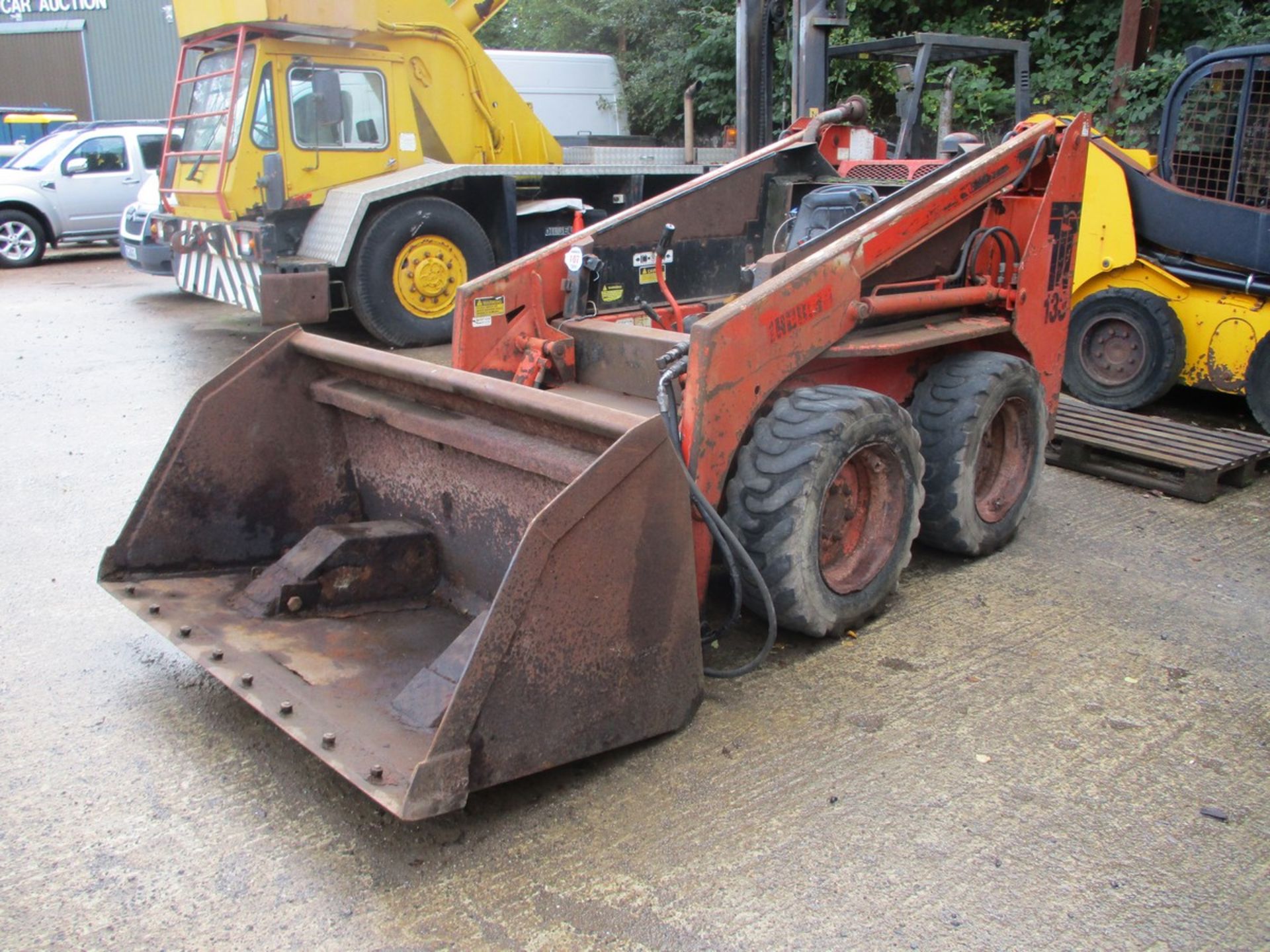 THOMAS 133 SKIDSTEER (DRIVEN IN) - Image 5 of 6