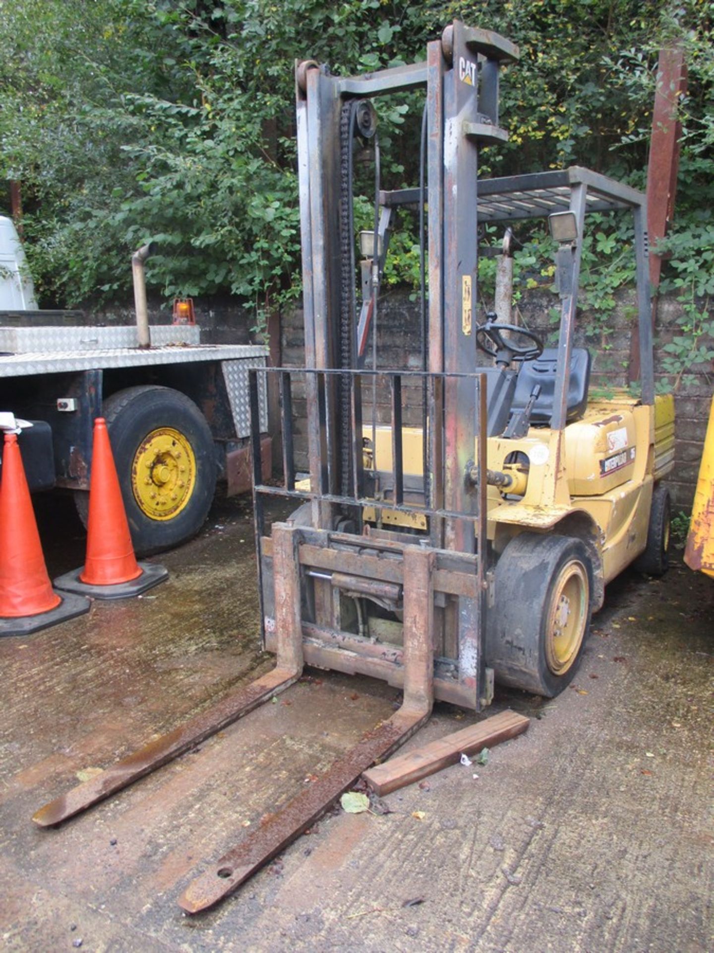 CAT 3.5 TON DIESEL FORKLIFT (DRIVEN IN) - Image 5 of 6