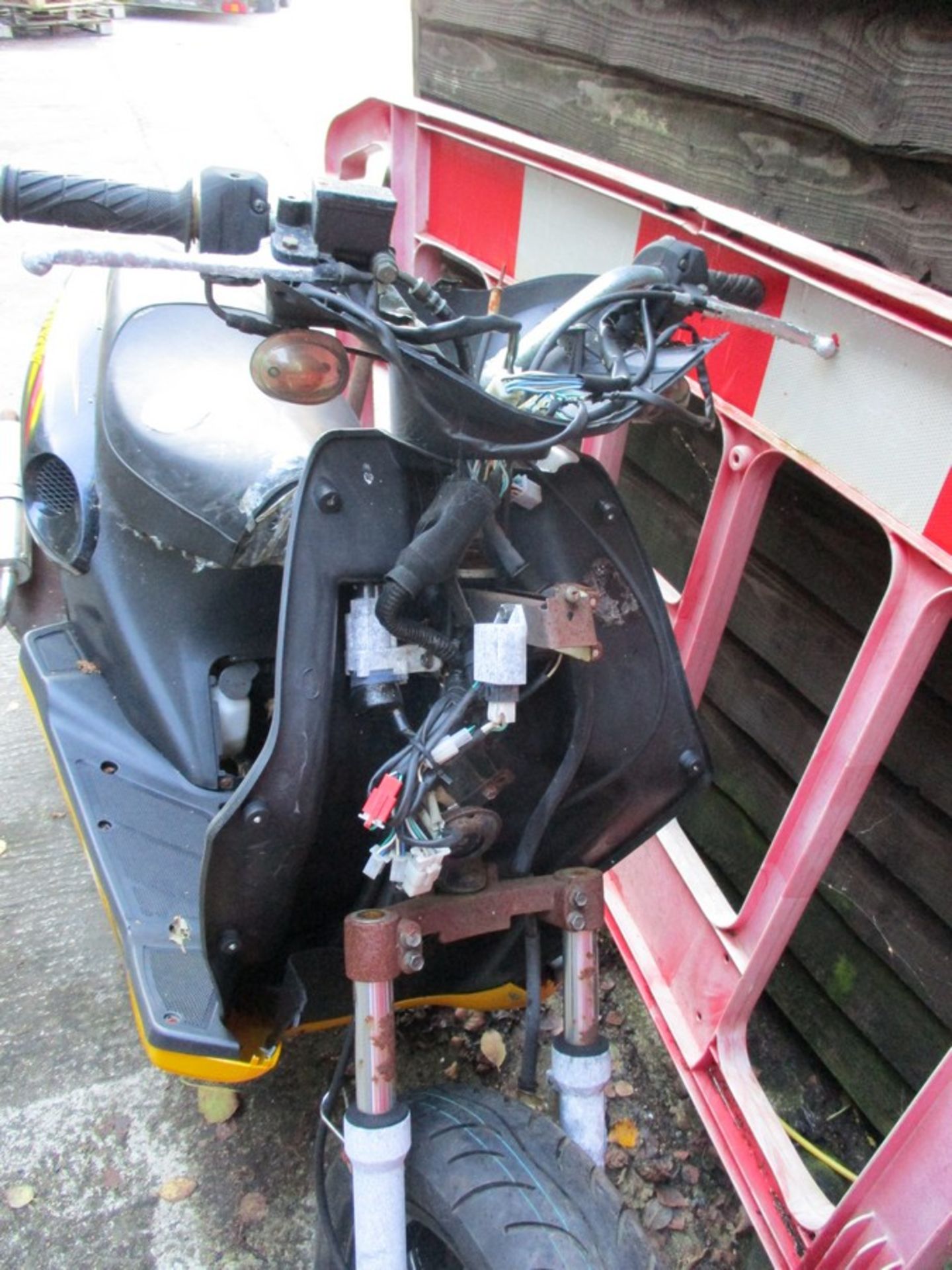 MOPED SPARES - Image 2 of 3