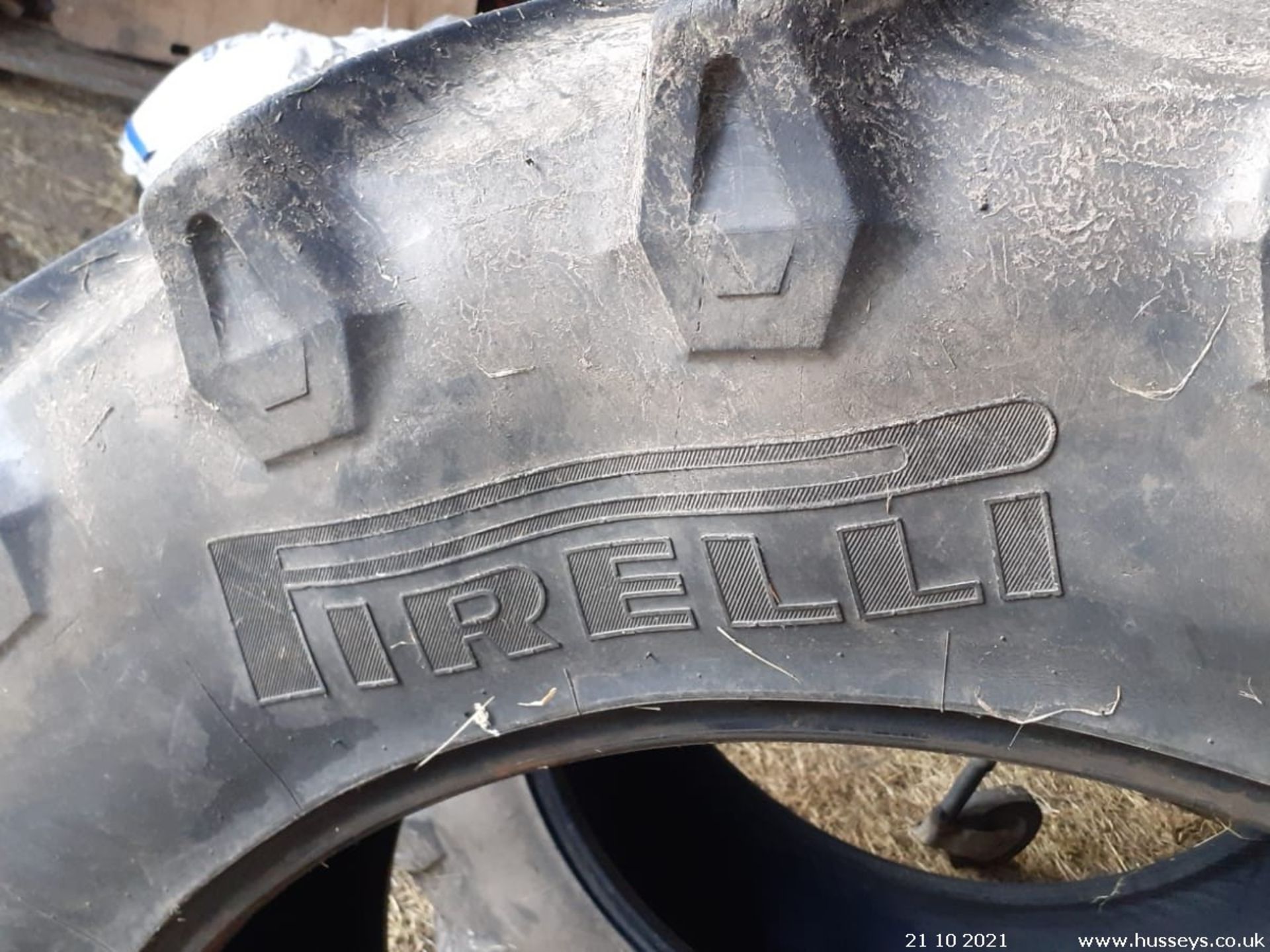 PAIR OF TRACTOR TYRES 480/70R38 - Image 5 of 8