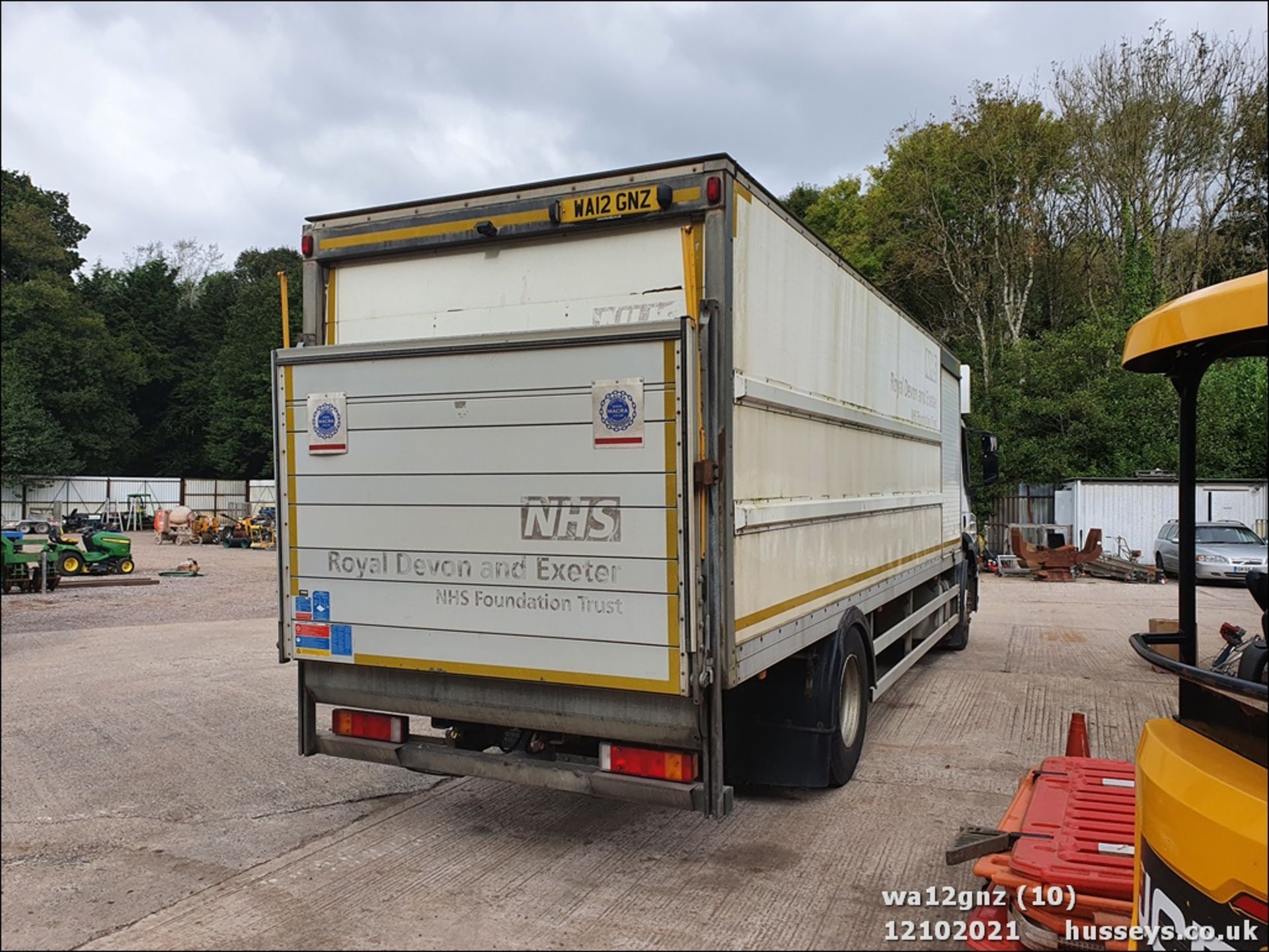 12/12 IVECO STRALIS - 7790cc 2dr (White, 643k) - Image 7 of 17