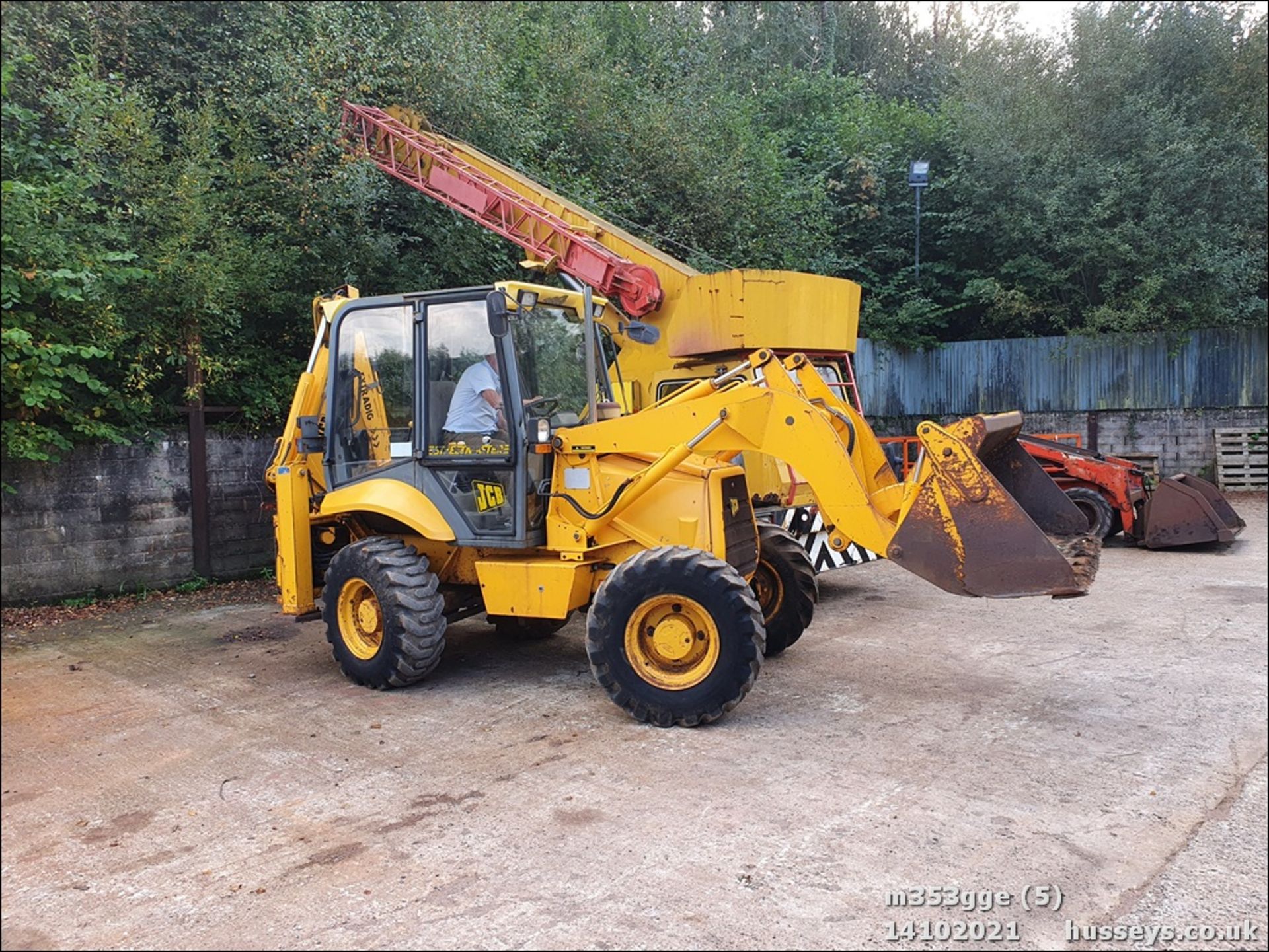 JCB 2CX STREETMASTER SHOWING 1454 HOURS NO V5 REG M353GGE - Image 3 of 12