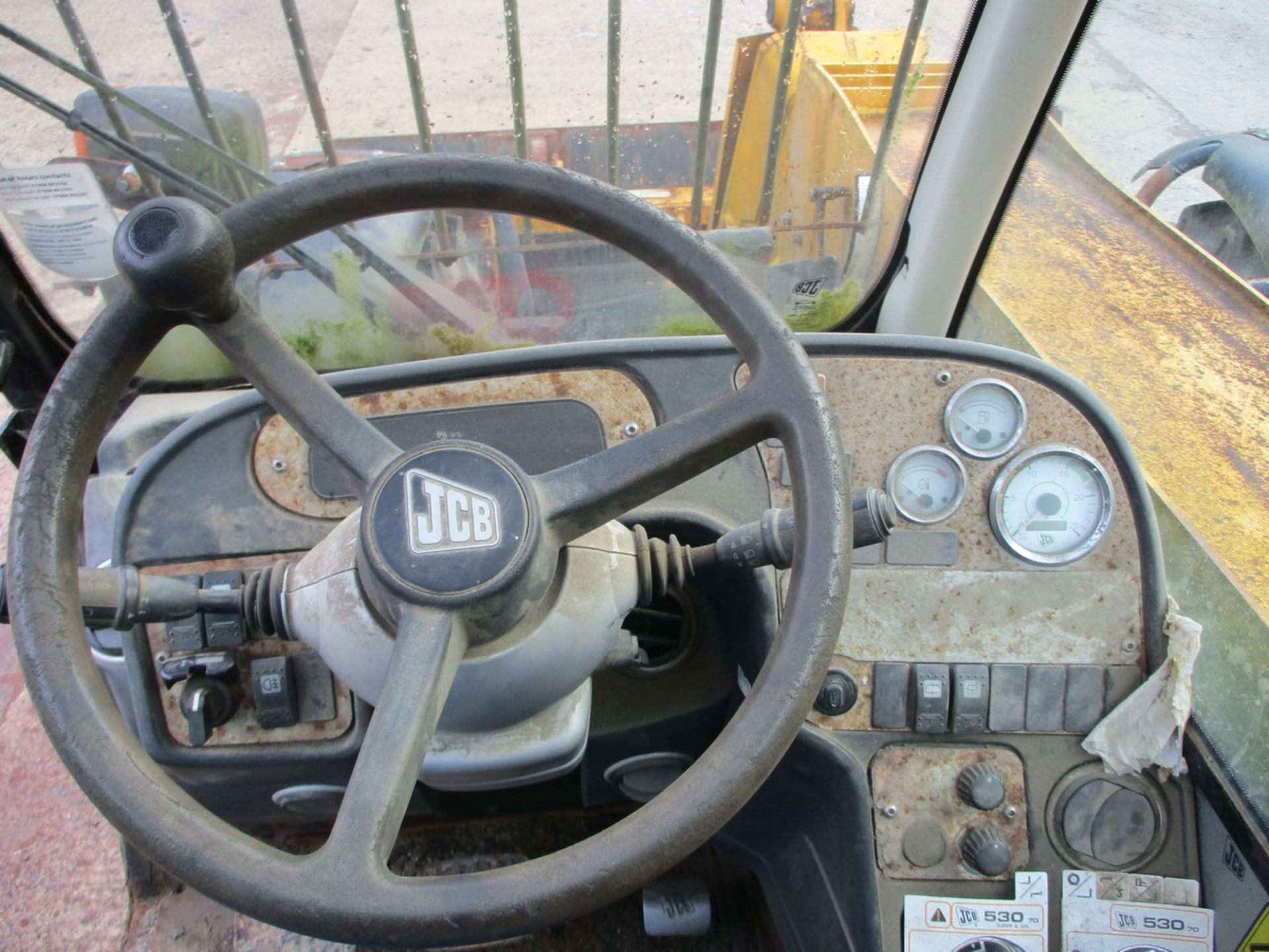 JCB 53070 TELEHANDLER C.W BUCKET & PALLET FORKS WX55 PGO (HOUR CLOCK NOT WORKING, NOISY WHEN - Image 8 of 8