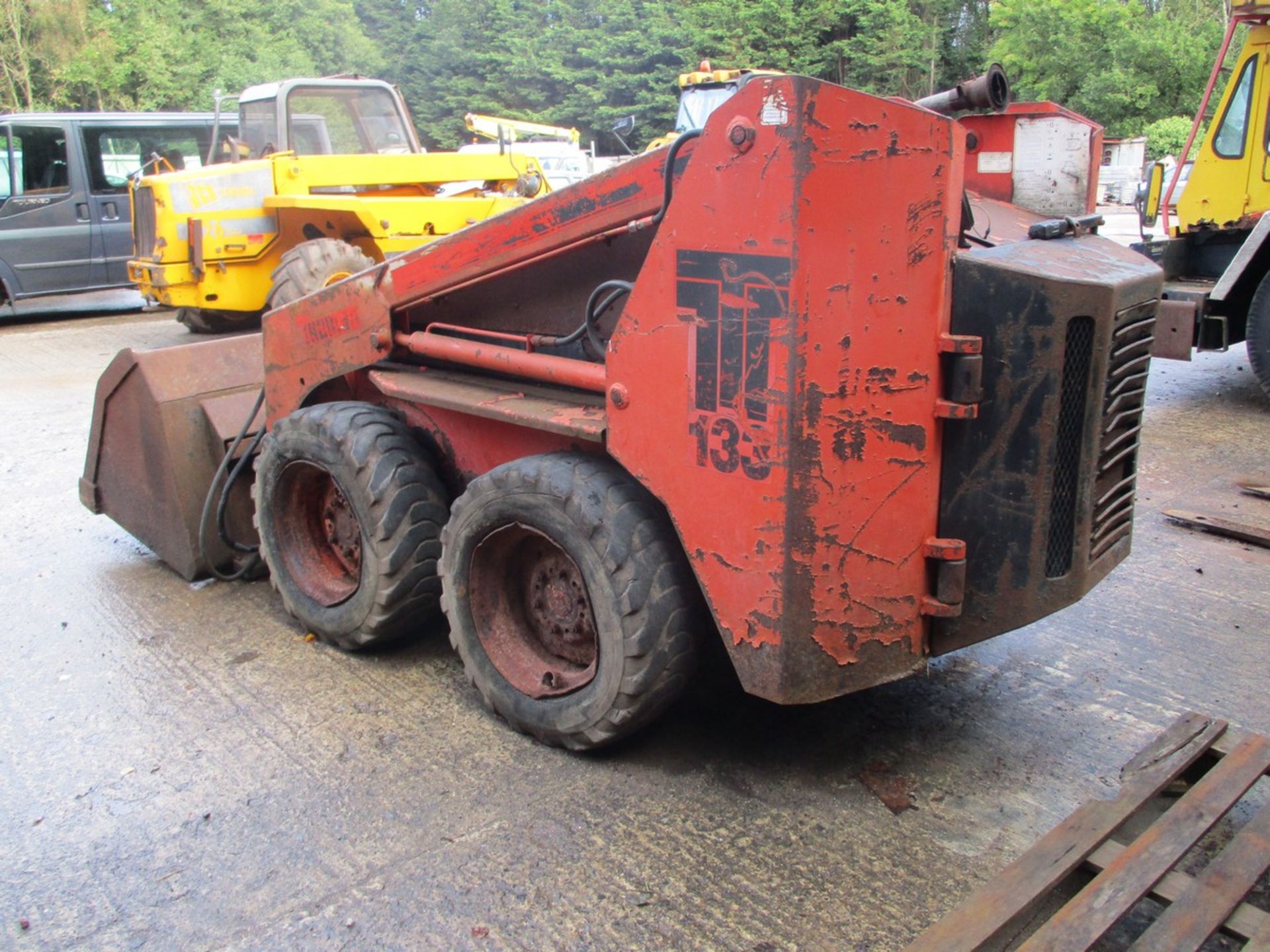 THOMAS 133 SKIDSTEER (DRIVEN IN) - Image 4 of 6