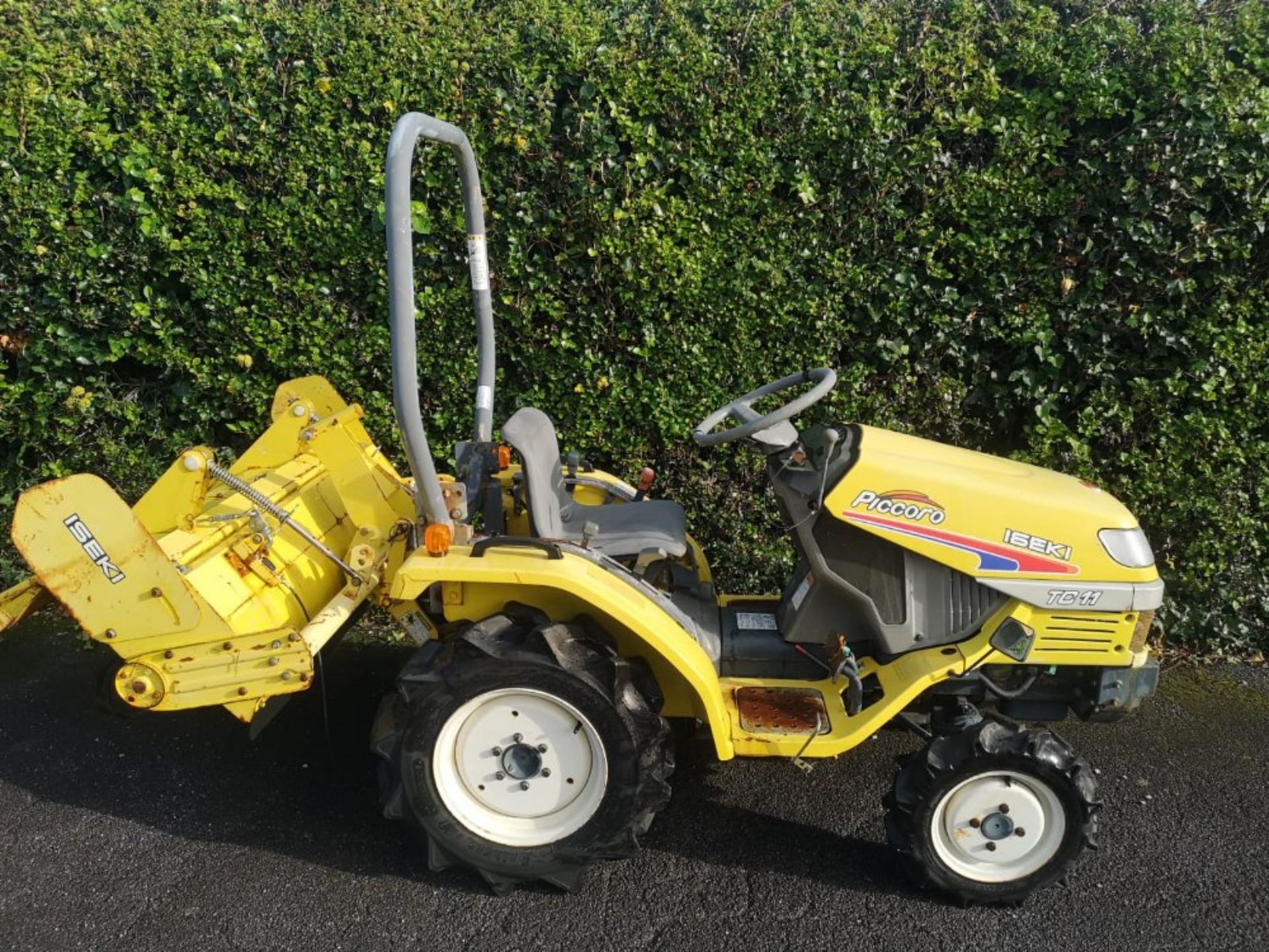 ISKEI TC11 COMPACT TRACTOR 530HRS C.W ROTAVATOR RD TT - Image 2 of 7