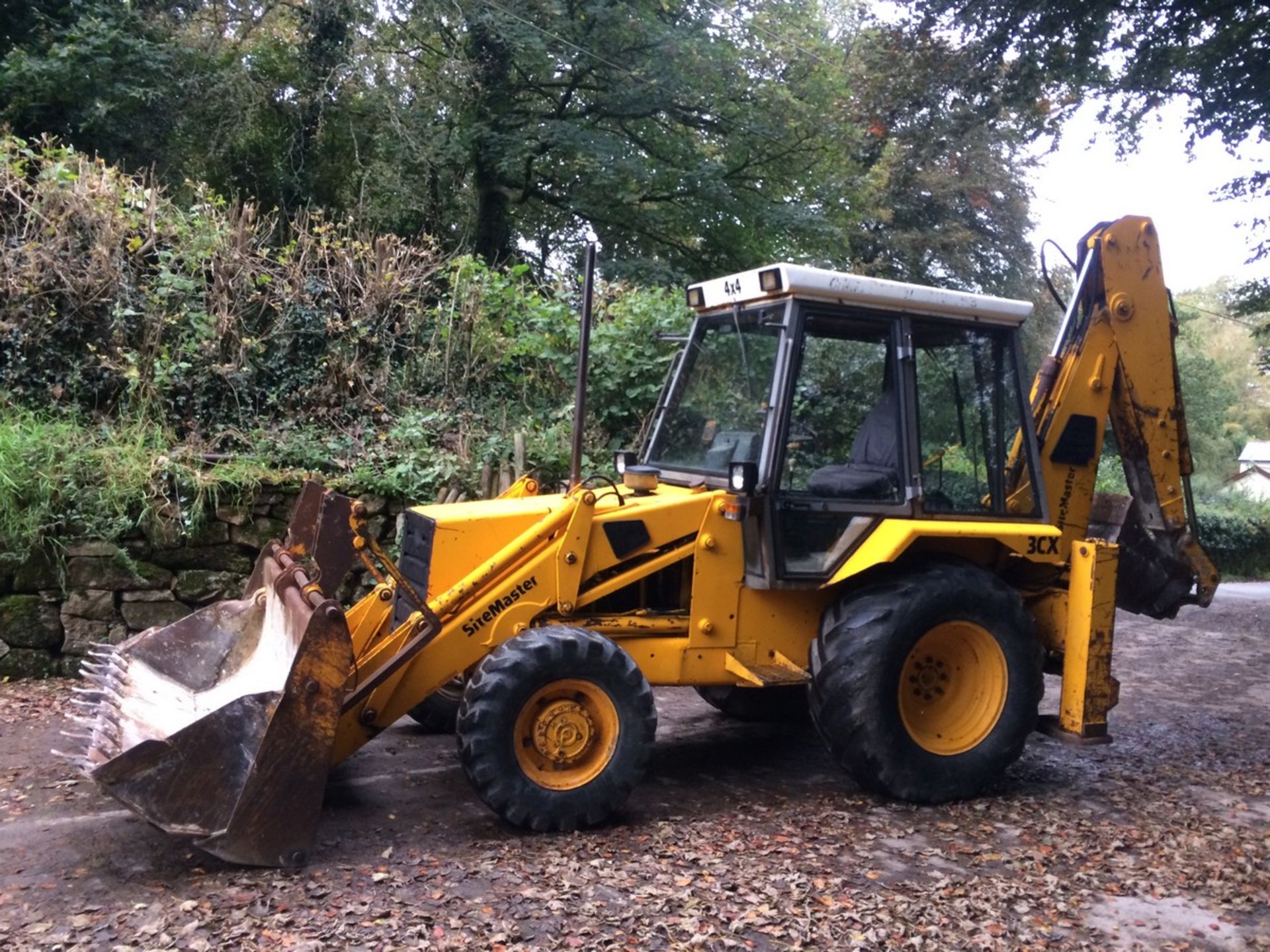 JCB 3CX WHEELED DIGGER C.W 3 BUCKETS & FORKS E REG 3100HRS