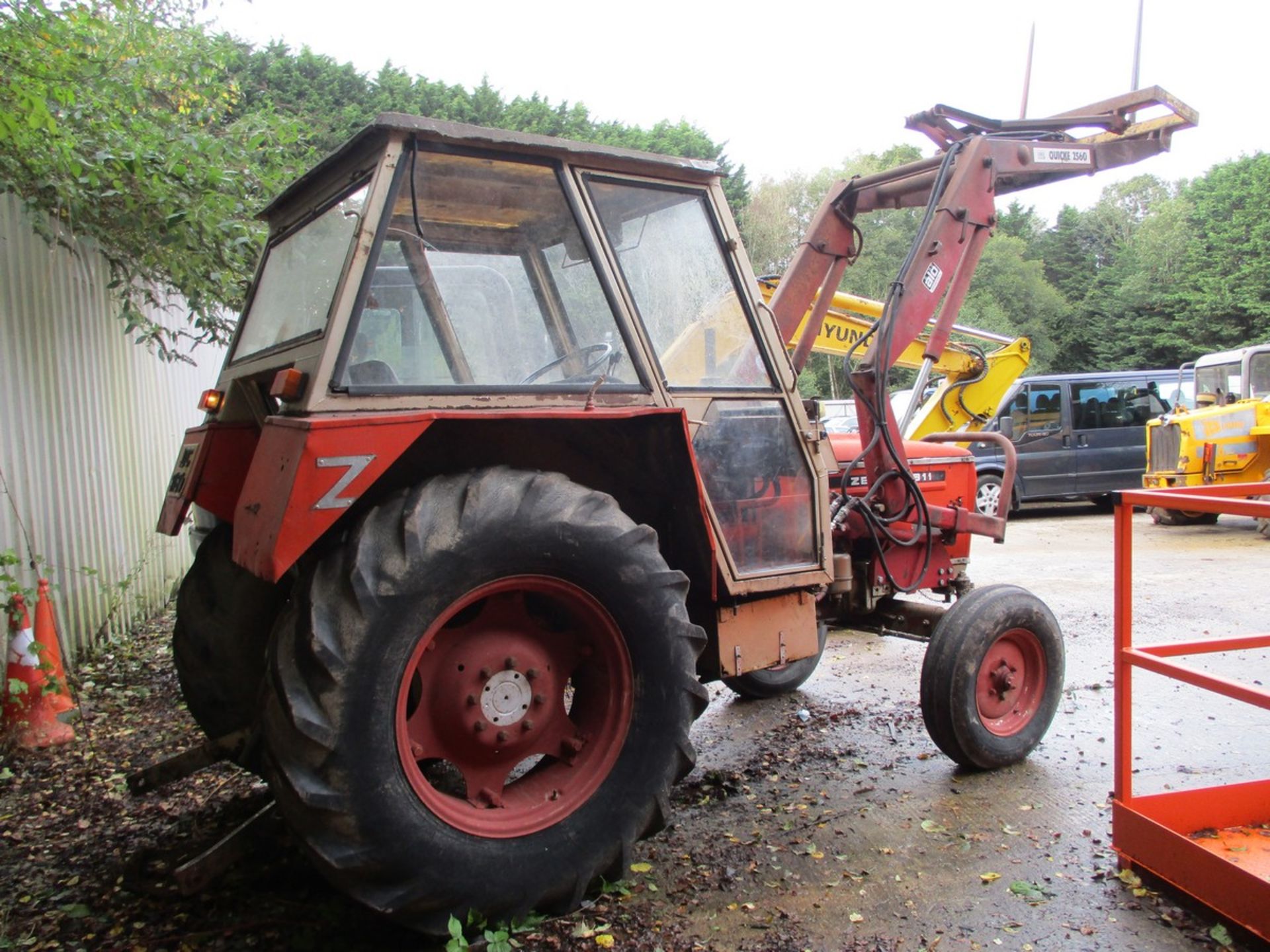 ZETOR 6911 TRACTOR C/W QUICKE LOADER & SPIKE, REAR END WEIGHT BLOCK JDC918W 0231HRS - Image 4 of 8