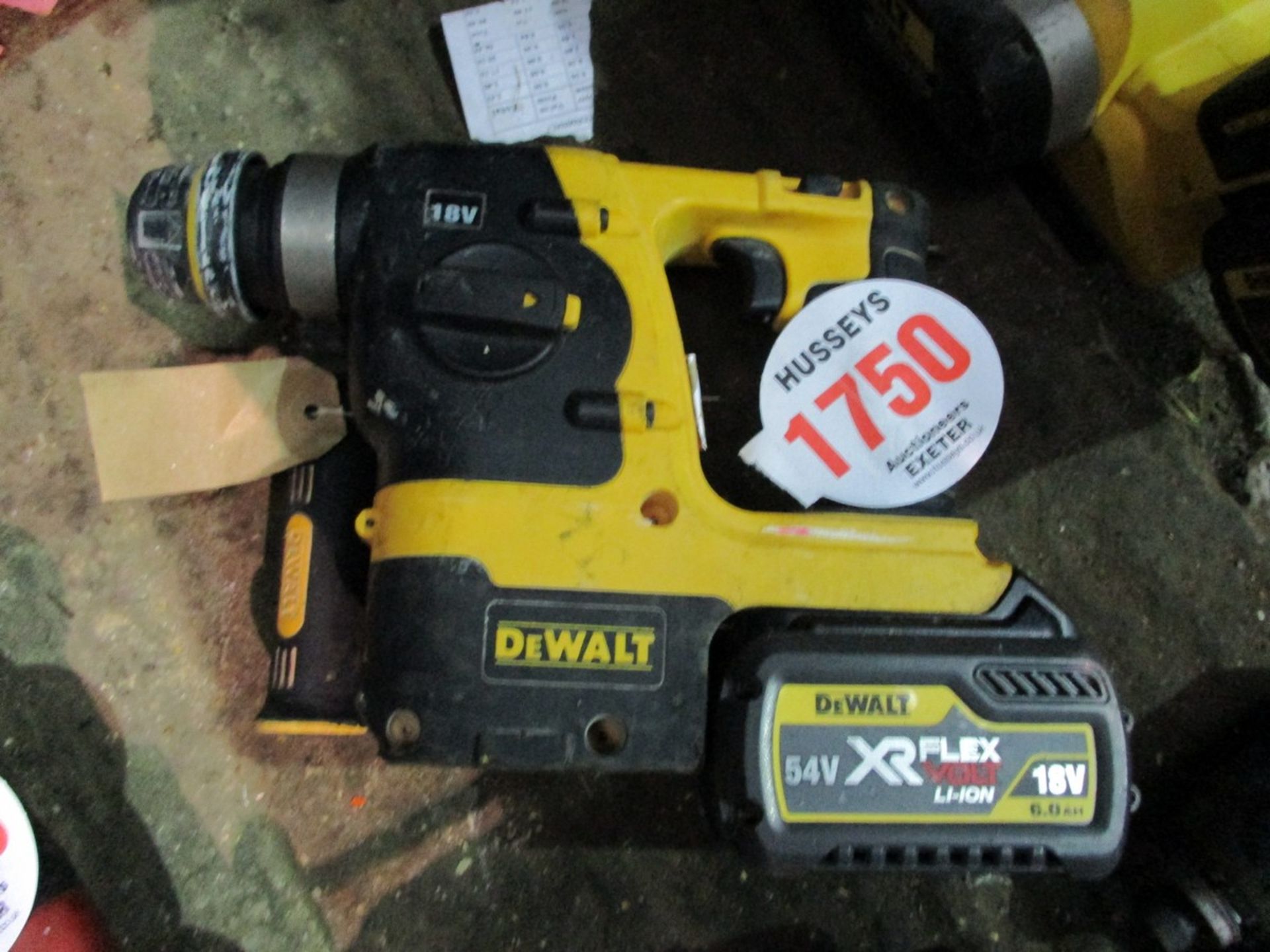 CORDLESS DEWALT HAMMER DRILL