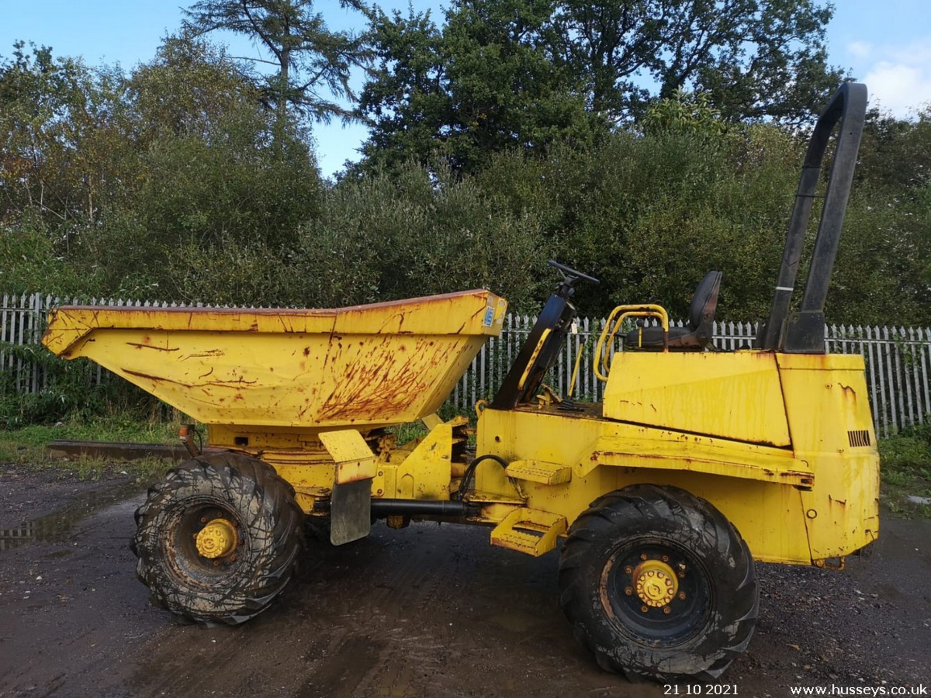 THWAITES 5 TON SWIVEL SKIP DUMPER 2005 2471HRS RDTS