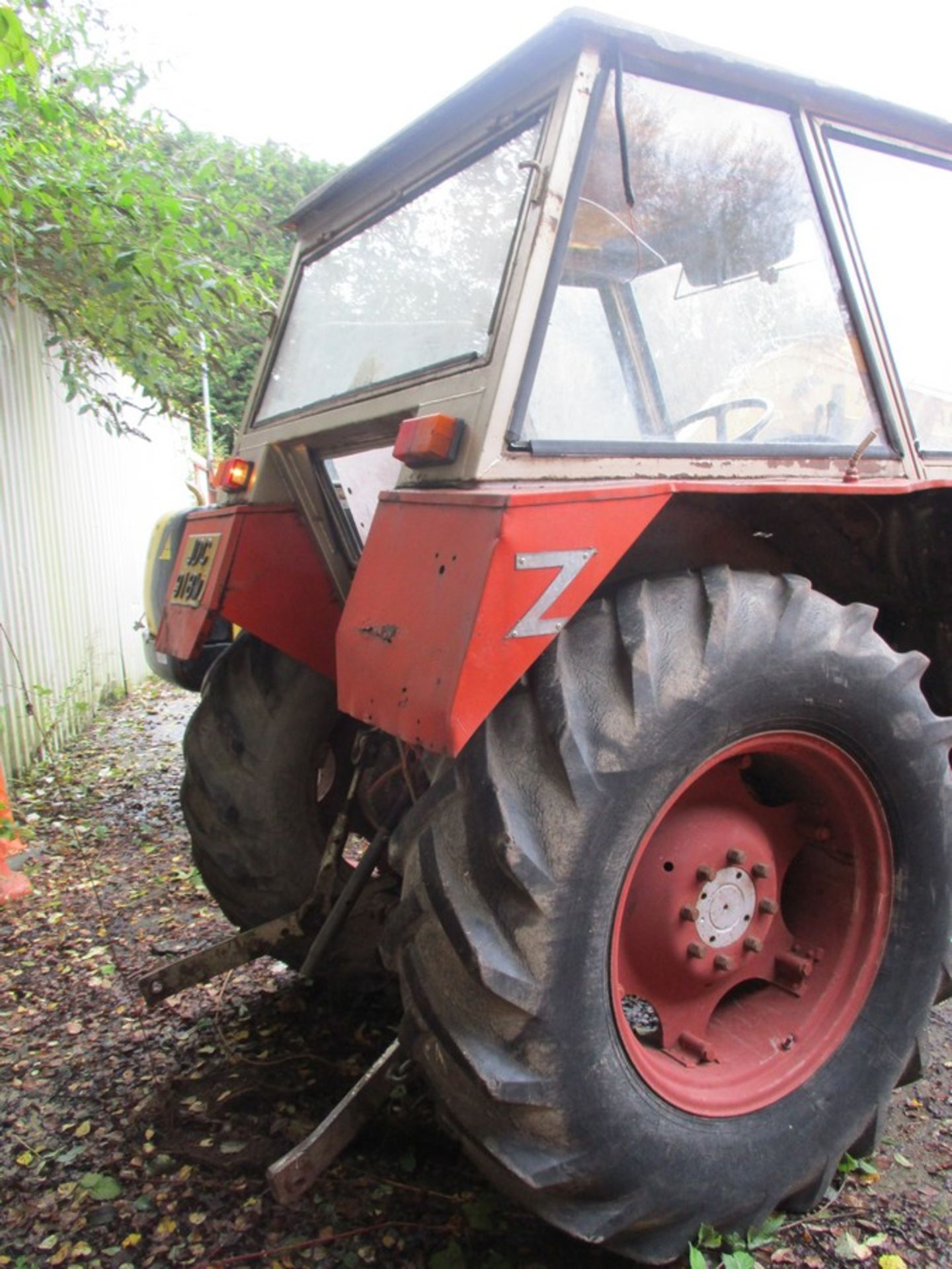 ZETOR 6911 TRACTOR C/W QUICKE LOADER & SPIKE, REAR END WEIGHT BLOCK JDC918W 0231HRS - Image 5 of 8