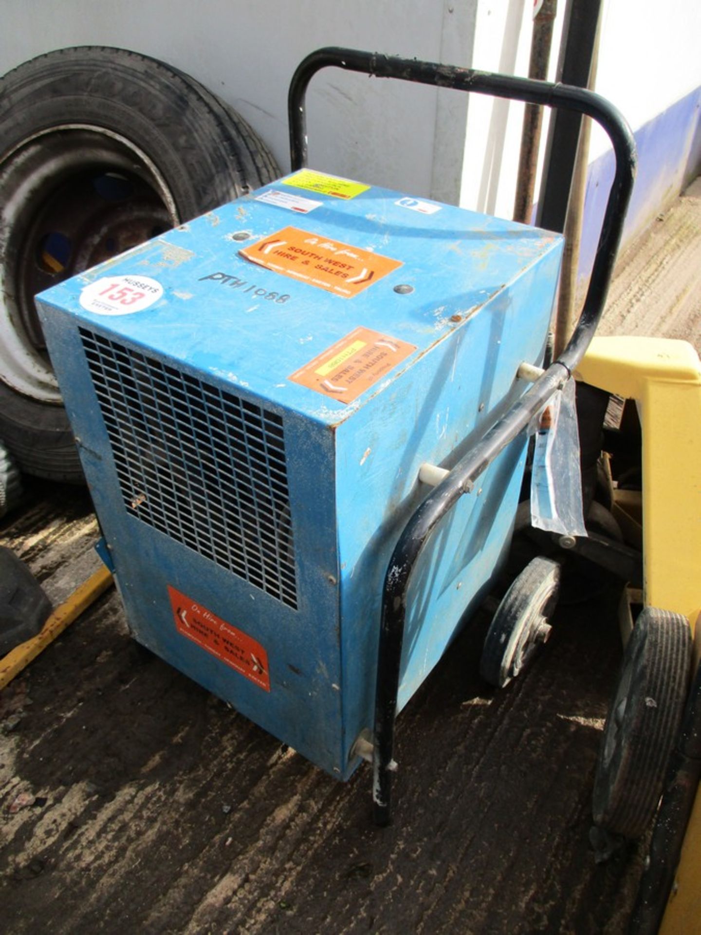 DEHUMIDIFIER