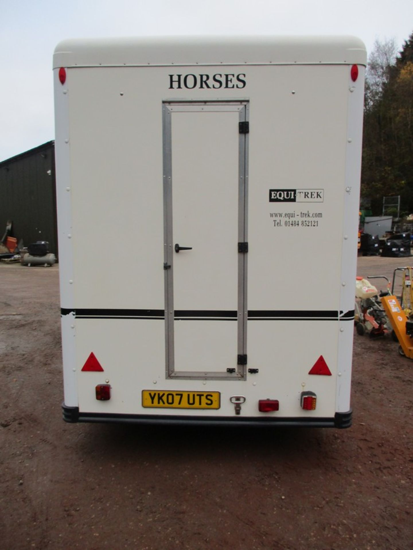 EQUI TREK SPACE TREKA L HORSE BOX 2005 - Image 3 of 4