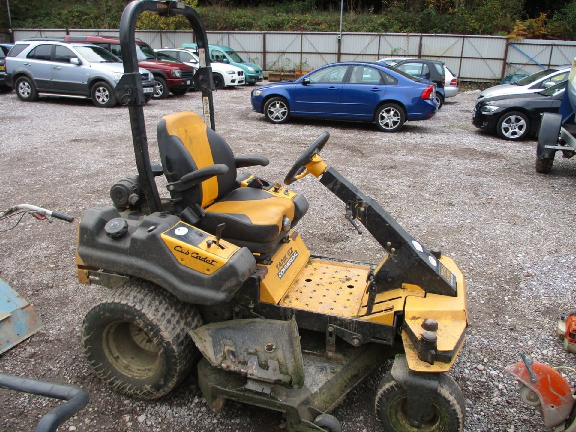 CUB CADET ZERO TURN MOWER