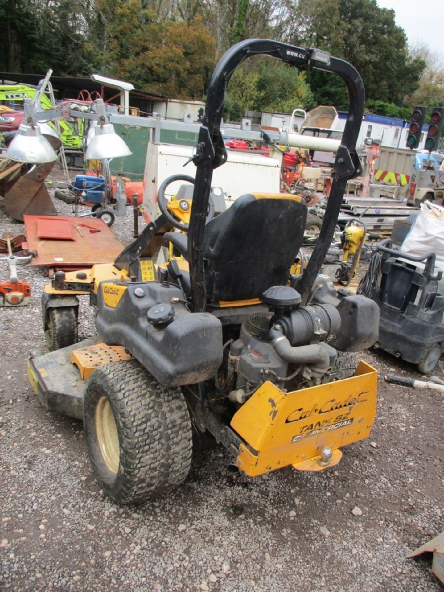 CUB CADET ZERO TURN MOWER - Image 3 of 4