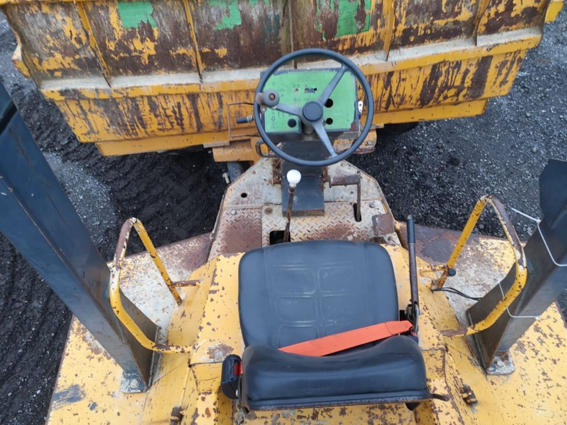 BENFORD 6 TON DUMPER POWER SHUTTLE GEARBOX ORANGE & GREEN BEACON RDT - Image 6 of 8