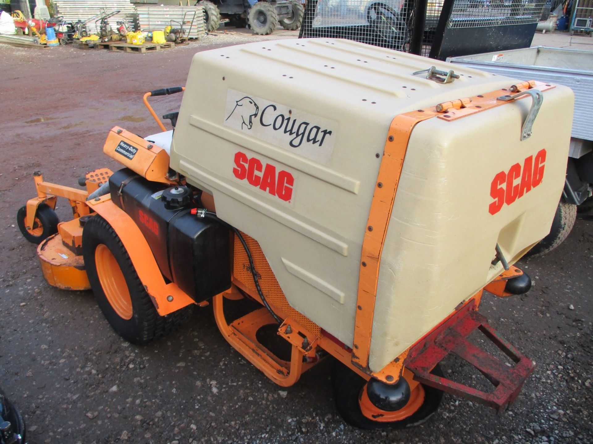 SCAG COUGAR OUTFRONT MOWER - Image 4 of 5