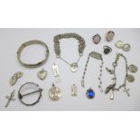 A collection of silver jewellery and a Victorian silver crown coin mount, bangle a/f, total weight