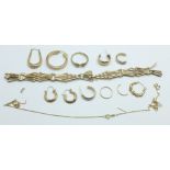 9ct gold jewellery including a gate bracelet, a/f, a ring, a/f, and single earrings, a/f, 14.9g
