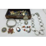 Costume jewellery