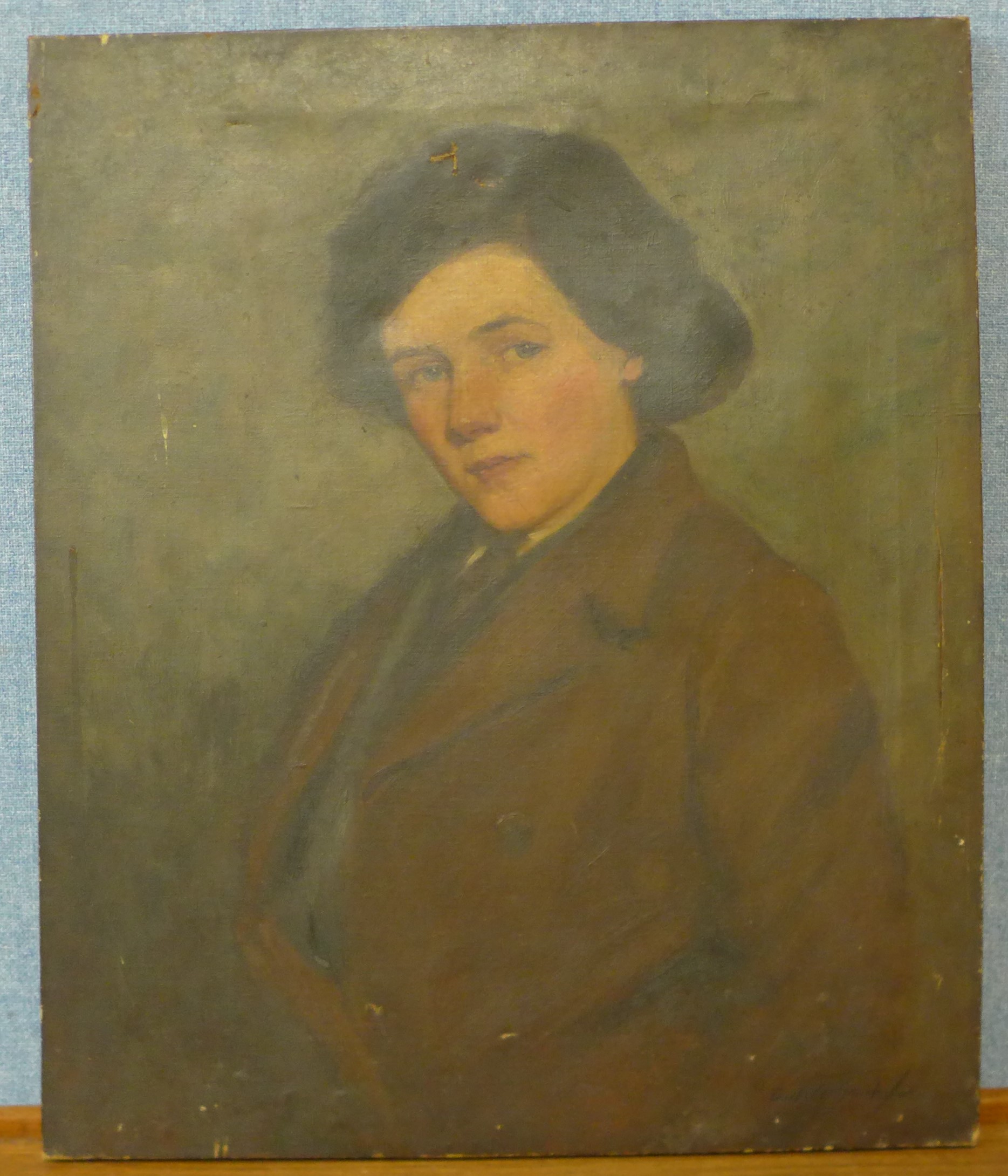 English School (mid 20th Century), half portrait of a lady, oil on canvas, indistinctly signed, 61 x - Image 2 of 5