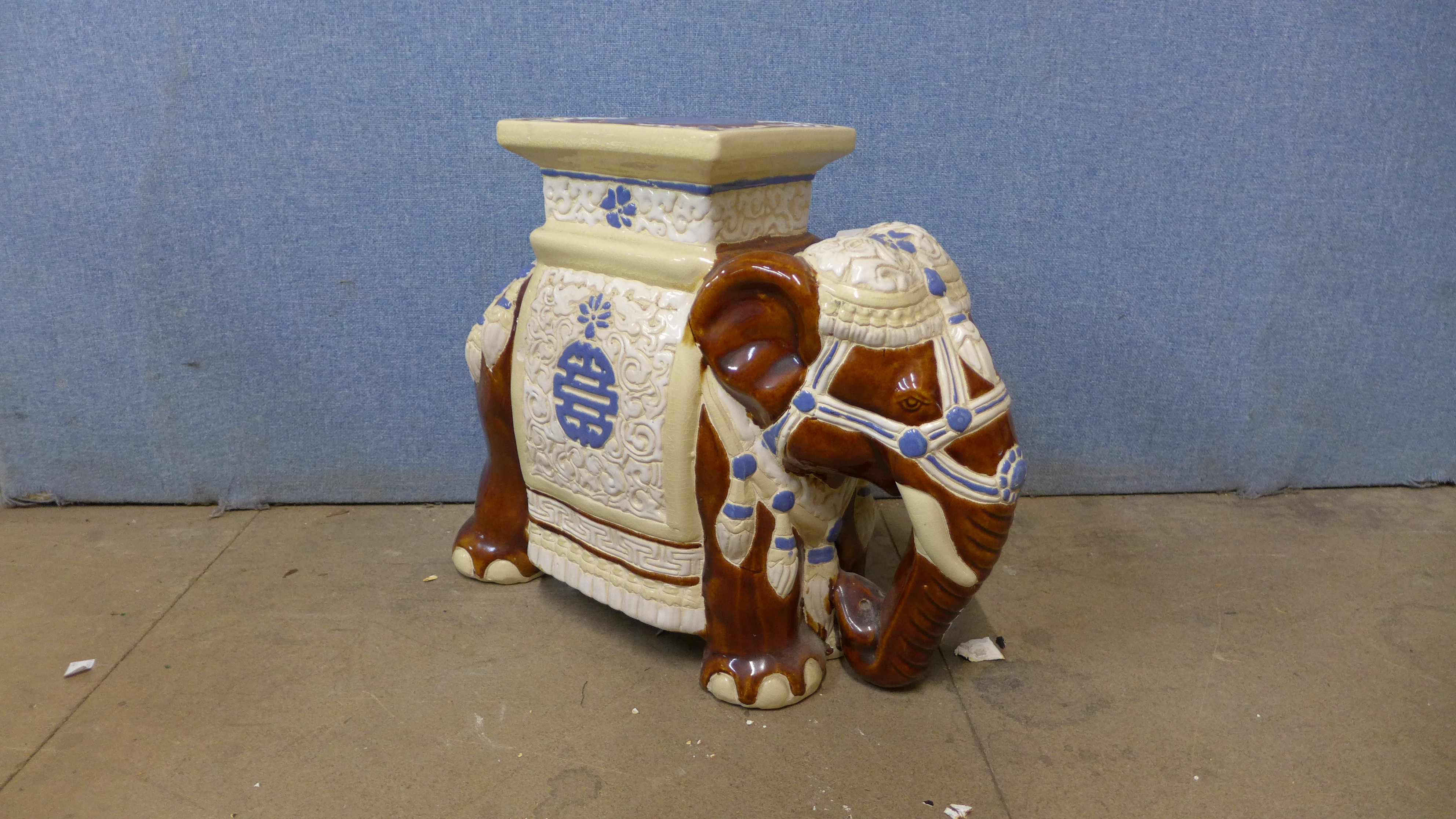 A ceramic elephant garden stool - Image 2 of 3
