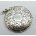 An Edward VII circular silver vesta case, Birmingham 1905, 43mm