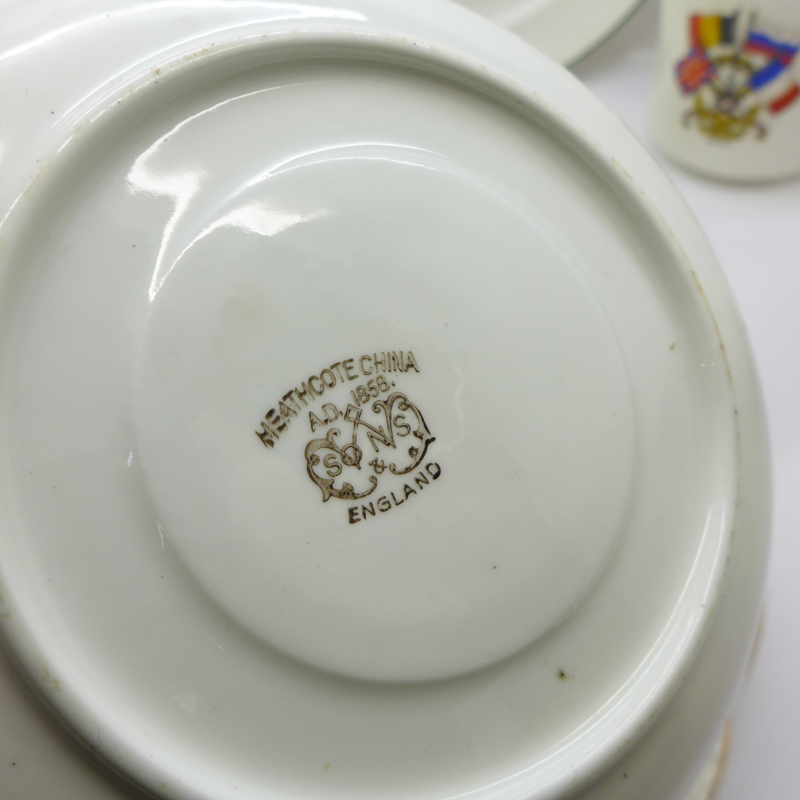 A collection of Royal commemorative china including Foley, Shelley, and a crested Buxton War - Bild 7 aus 8