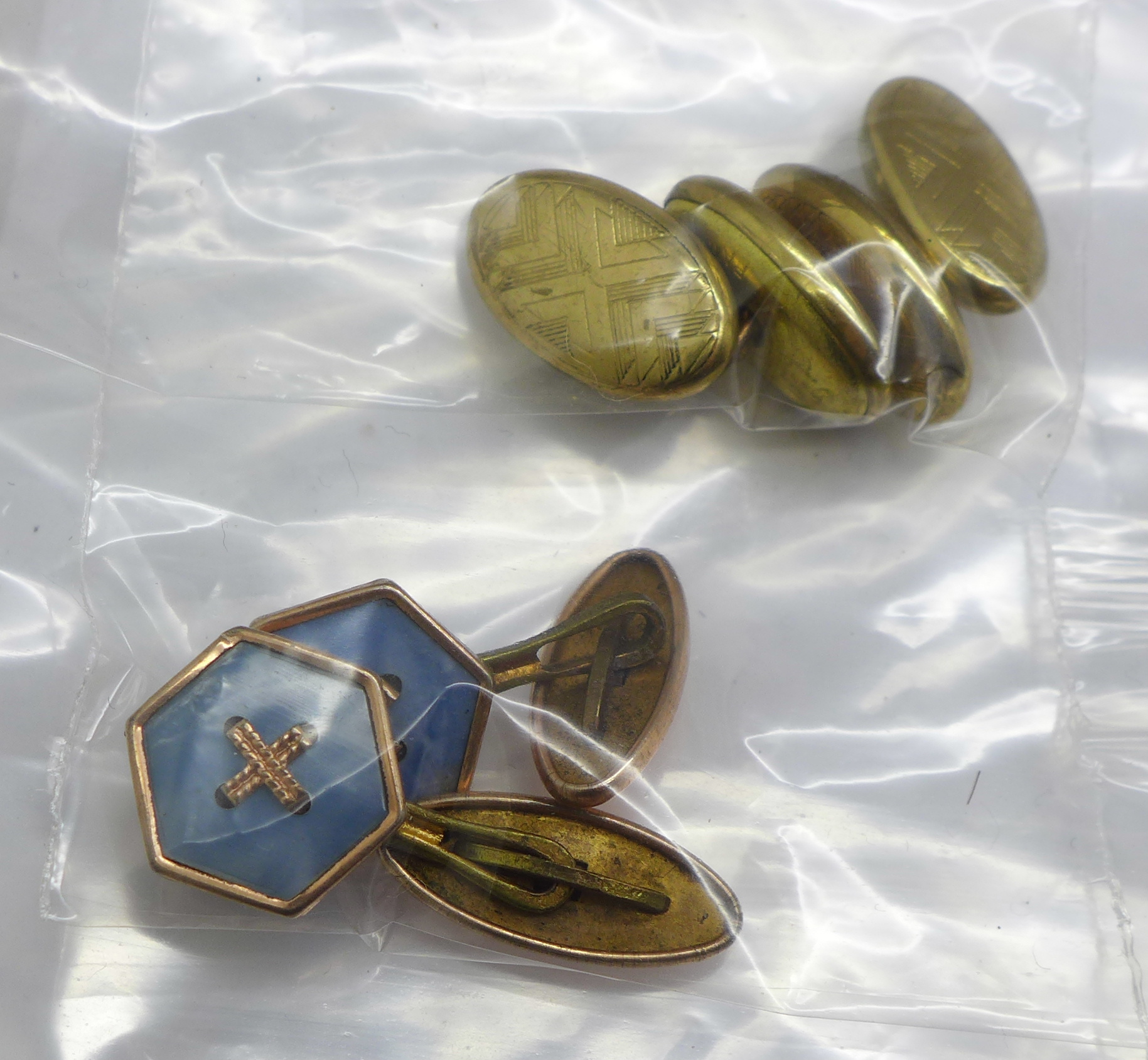 A collection of cufflinks and studs/buttons - Bild 2 aus 5