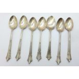 A set of six silver spoons and matching preserve spoon, Birmingham 1905, 89.6g