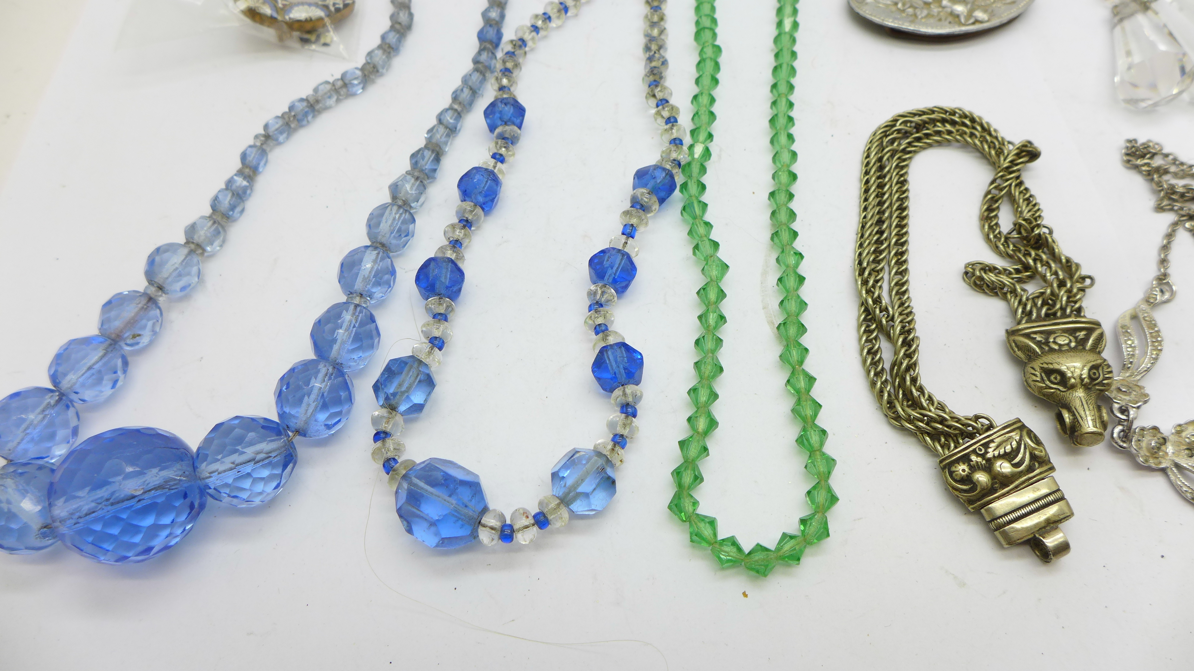 Vintage jewellery, etc., including faceted bead necklaces and drop earrings - Bild 3 aus 4