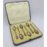 A set of cased silver spoons by Mappin & Webb, 46g