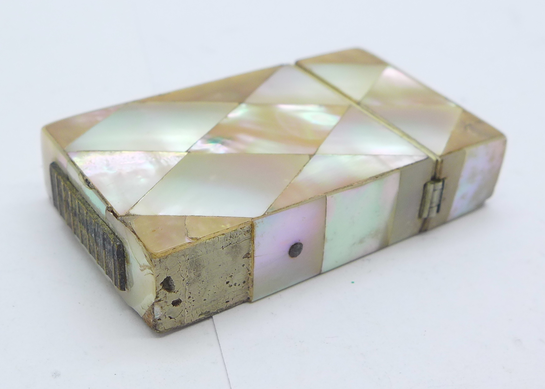 A mother of pearl vesta case, some a/f - Image 3 of 5