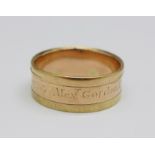 A yellow metal 18th Century mourning ring, with inscription dated 1799, 4.3g, Q