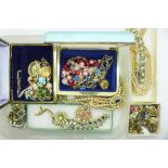 Vintage 1950's costume jewellery; necklaces, brooches, earrings (rhinestone, glass, diamante)