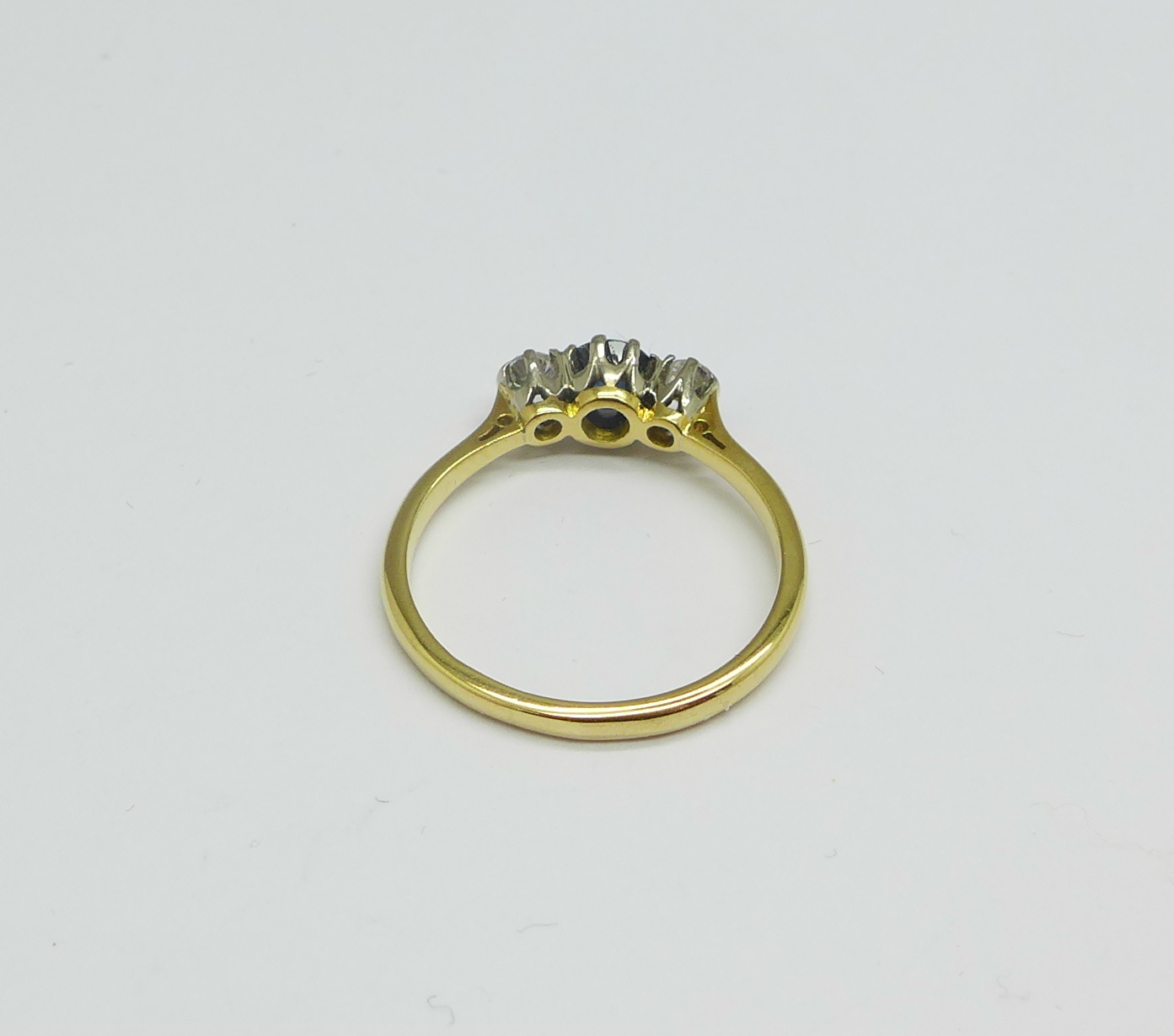 An 18ct gold, sapphire and diamond ring, 2.8g, P - Image 3 of 3