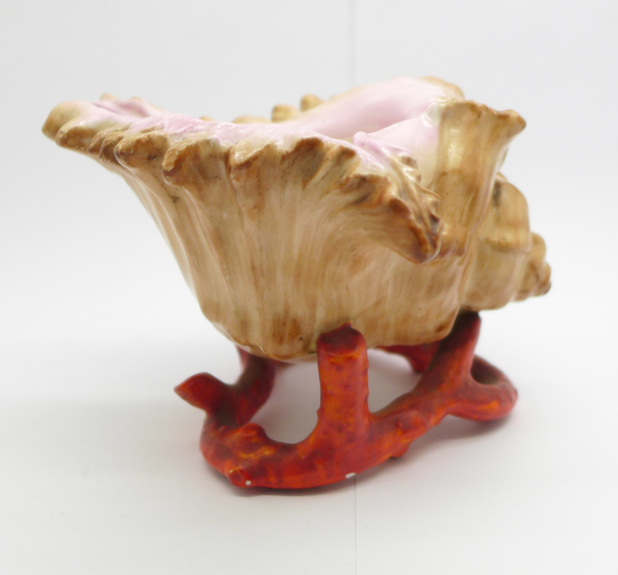 An early Copeland shell with coral vase, paint losses to coral base, 8.5cm - Image 4 of 5