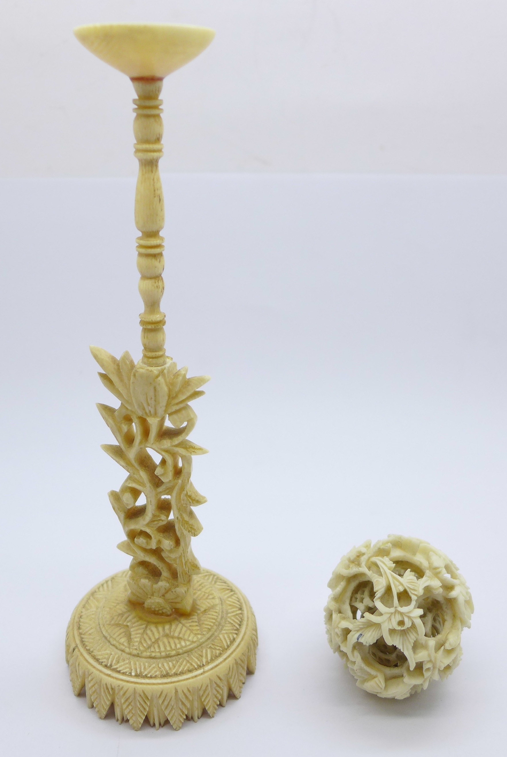 A bone puzzle ball and stand (both a/f, ball broken internally and stand re-glued in two places) - Image 3 of 4