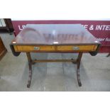 A Regency mahogany and satinwood inlaid sofa table, 80cms h, 87cms w, 62cms d