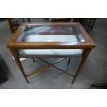 An Edward VII inlaid mahogany bijouterie table, 71cms h, 65cms w, 42cms d