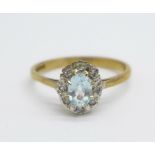 A 9ct gold cluster ring, 2.1g, P