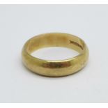 A 9ct gold wedding ring, 4.3g, O