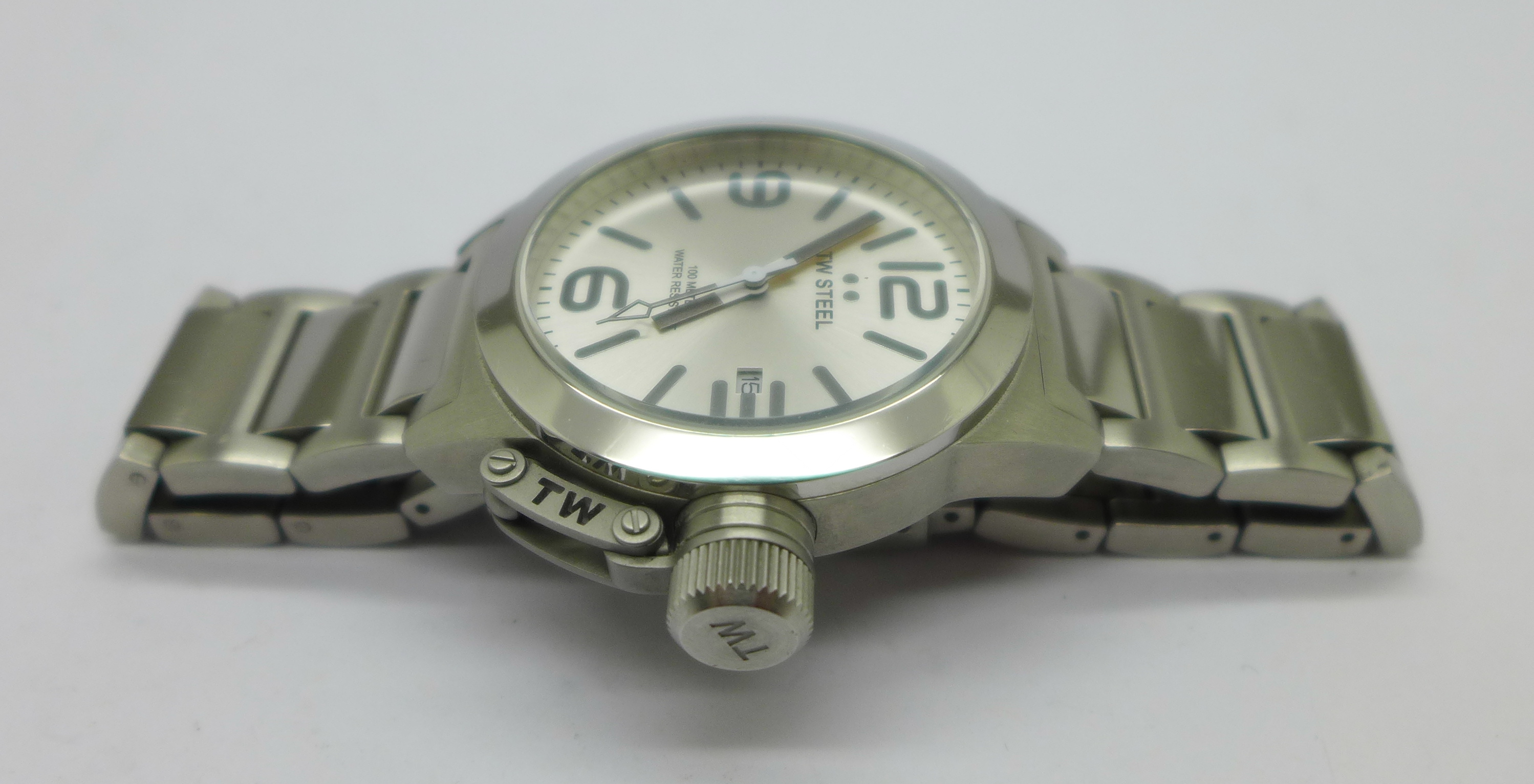 A TW Steel wristwatch - Image 2 of 6