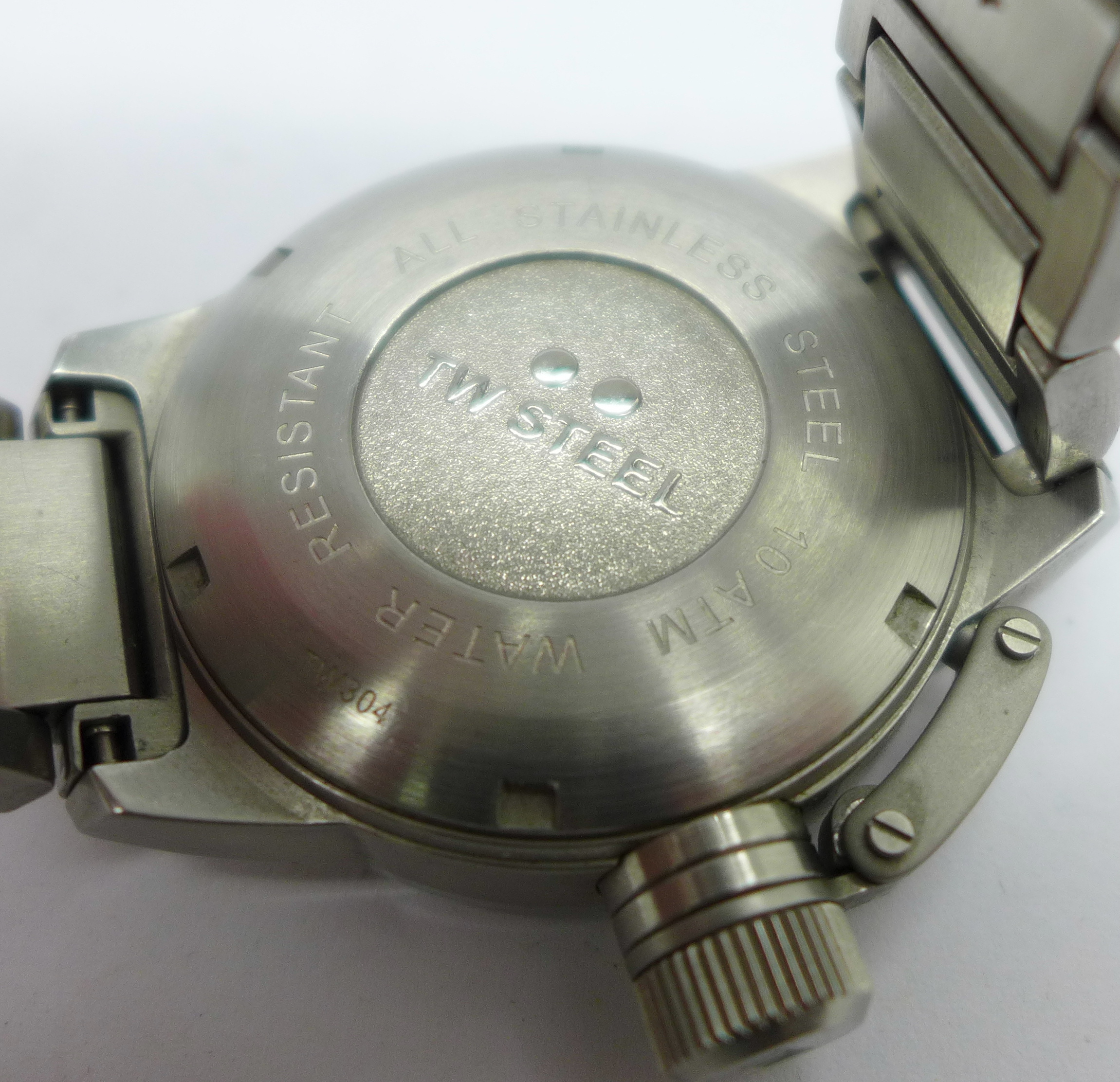A TW Steel wristwatch - Image 6 of 6