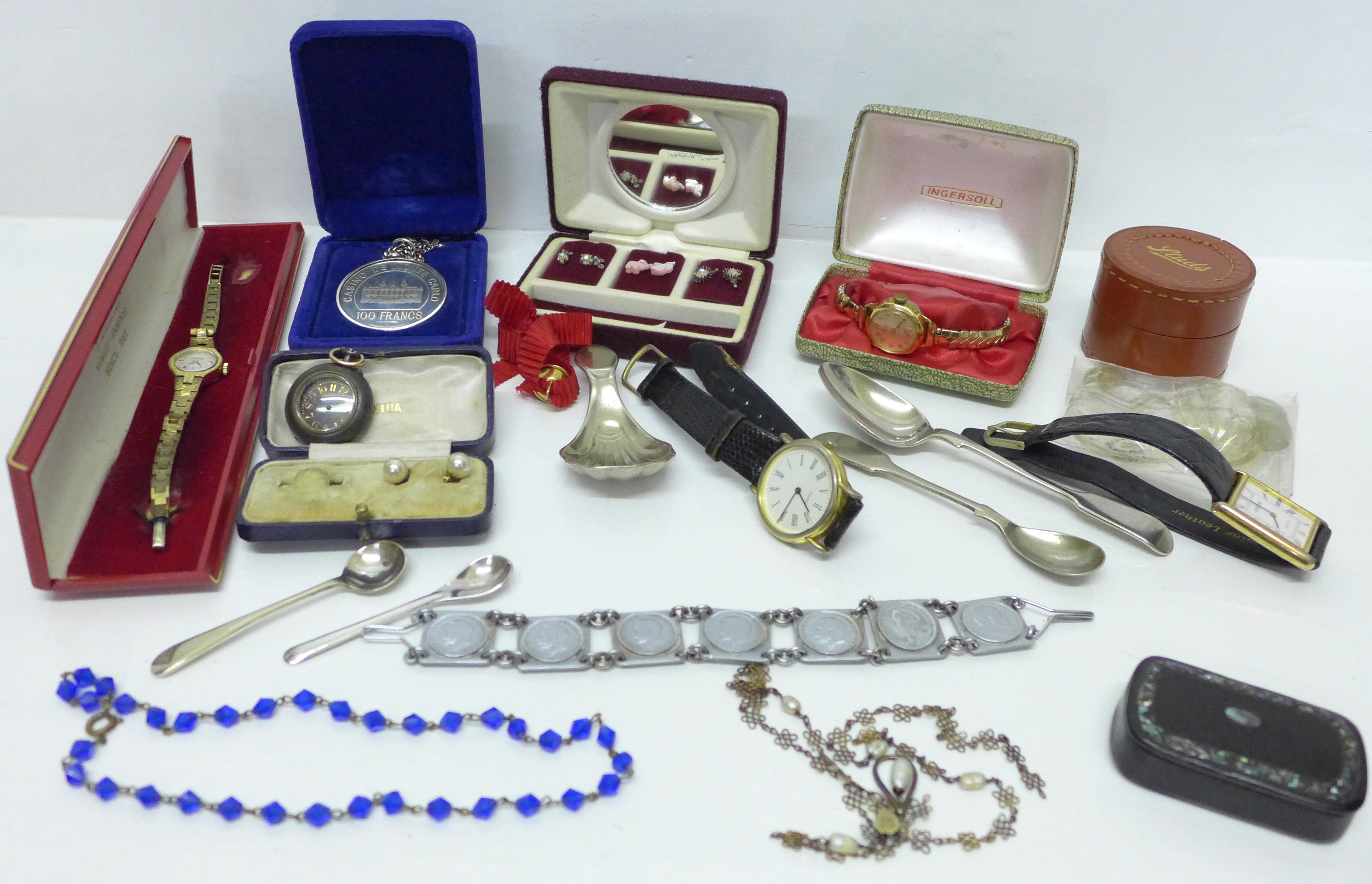 Wristwatches, a snuff box, etc.